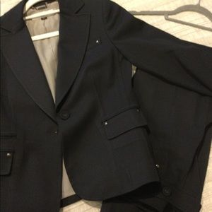 Tahari women’s suit, beautiful navy and silver